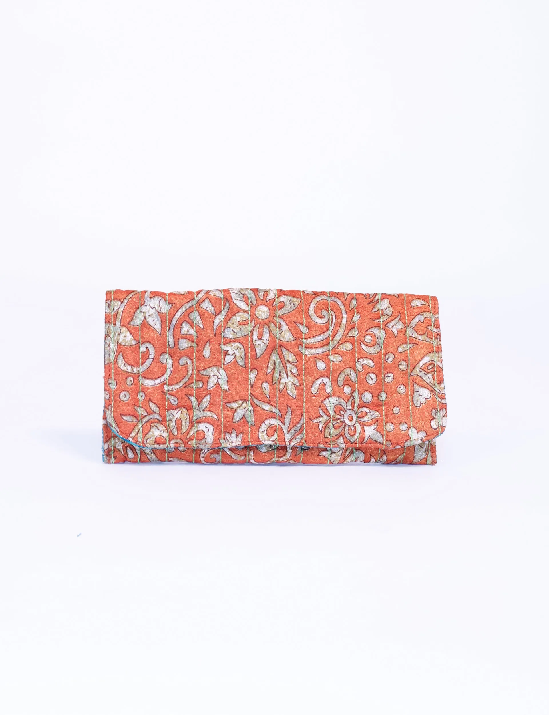 QUILTED SUNGLASSES CASE