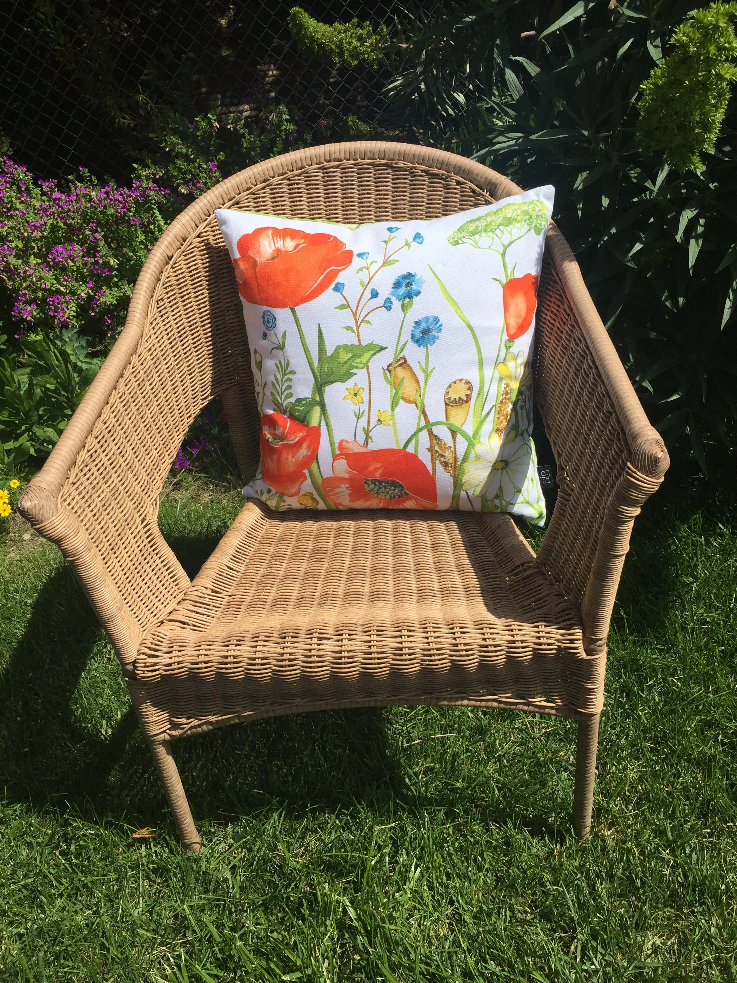 "Nature's Dance" Pillow Cover