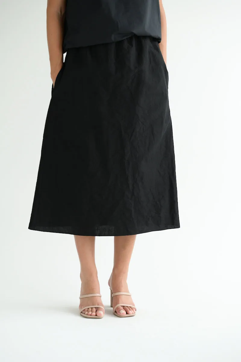 So Skirt in Black