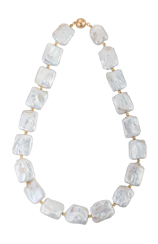 Square freshwater pearl necklace with gold beads