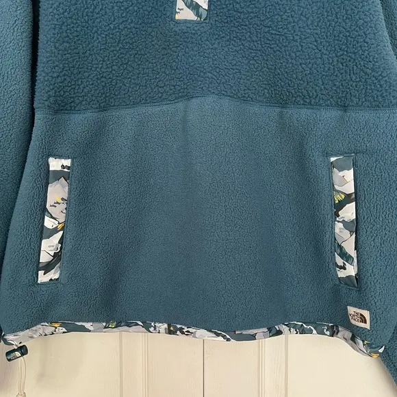 {The North Face} Liberty Cragmont Pullover Fleece in Teal - Women's Large