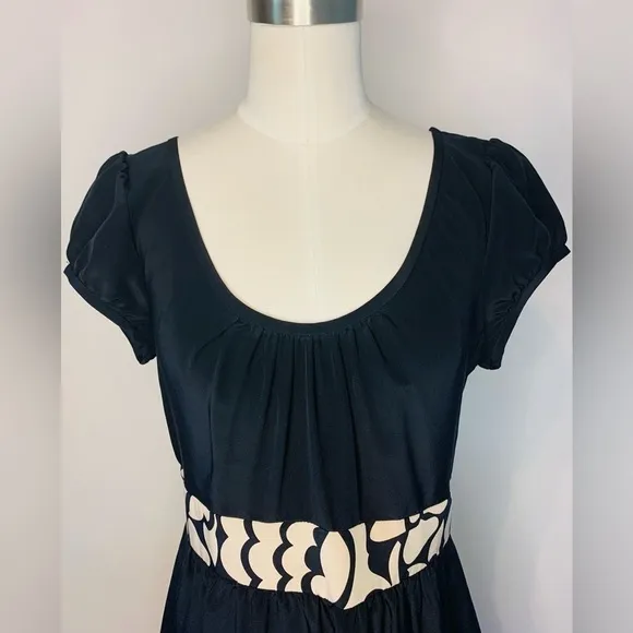 Tibi  New York NWT Women’s Black and Cream Floral Accent Silk Puff Dress…
