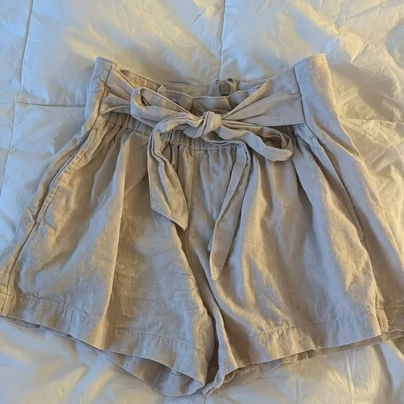 Tie front linen short