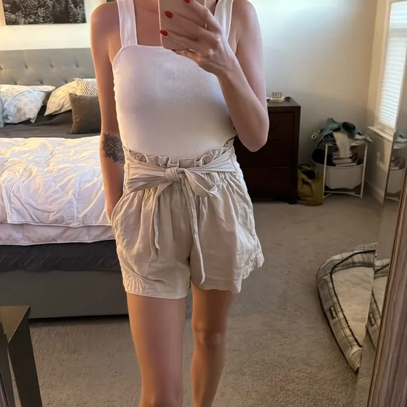 Tie front linen short