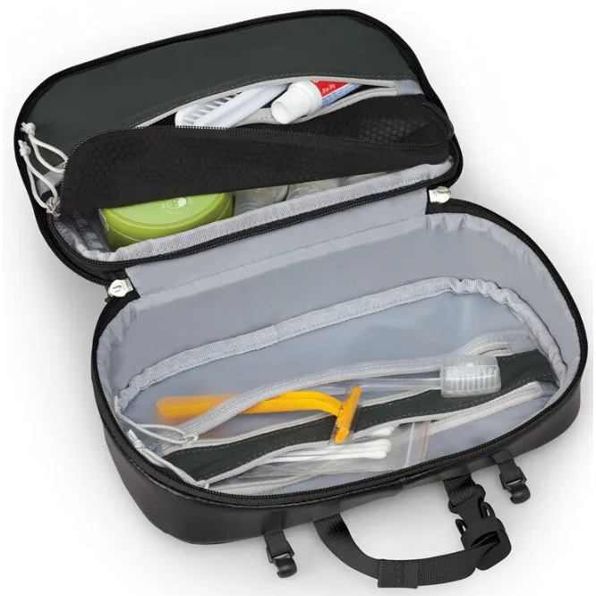 Transporter Hanging Toiletry Kit