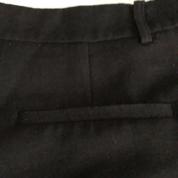 Vince Shorts Black SZ 8 Linen Cotton Polyester Like New!