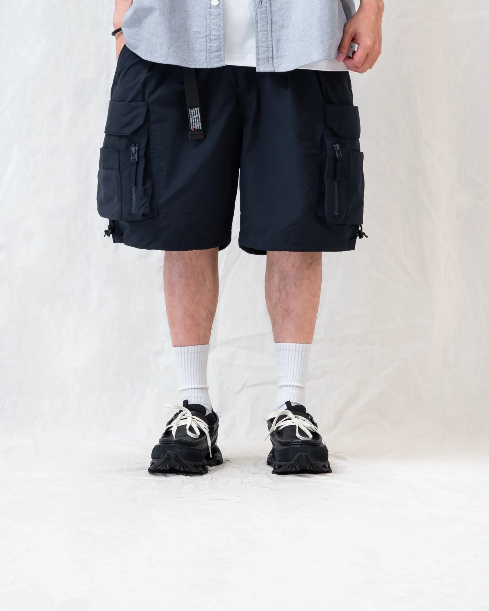 WATER-REPELLENT FUNCTIONAL CARGO SHORTS