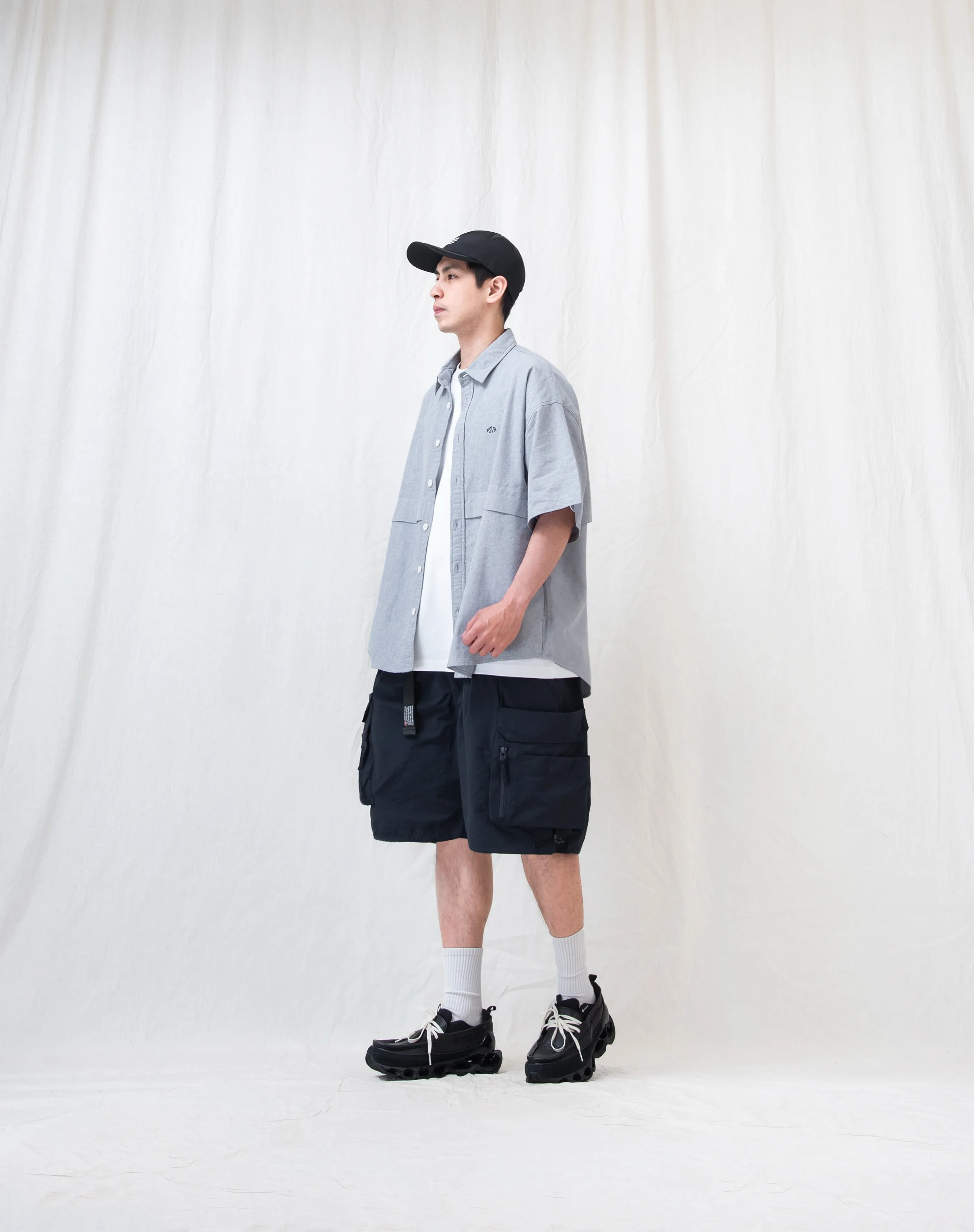 WATER-REPELLENT FUNCTIONAL CARGO SHORTS