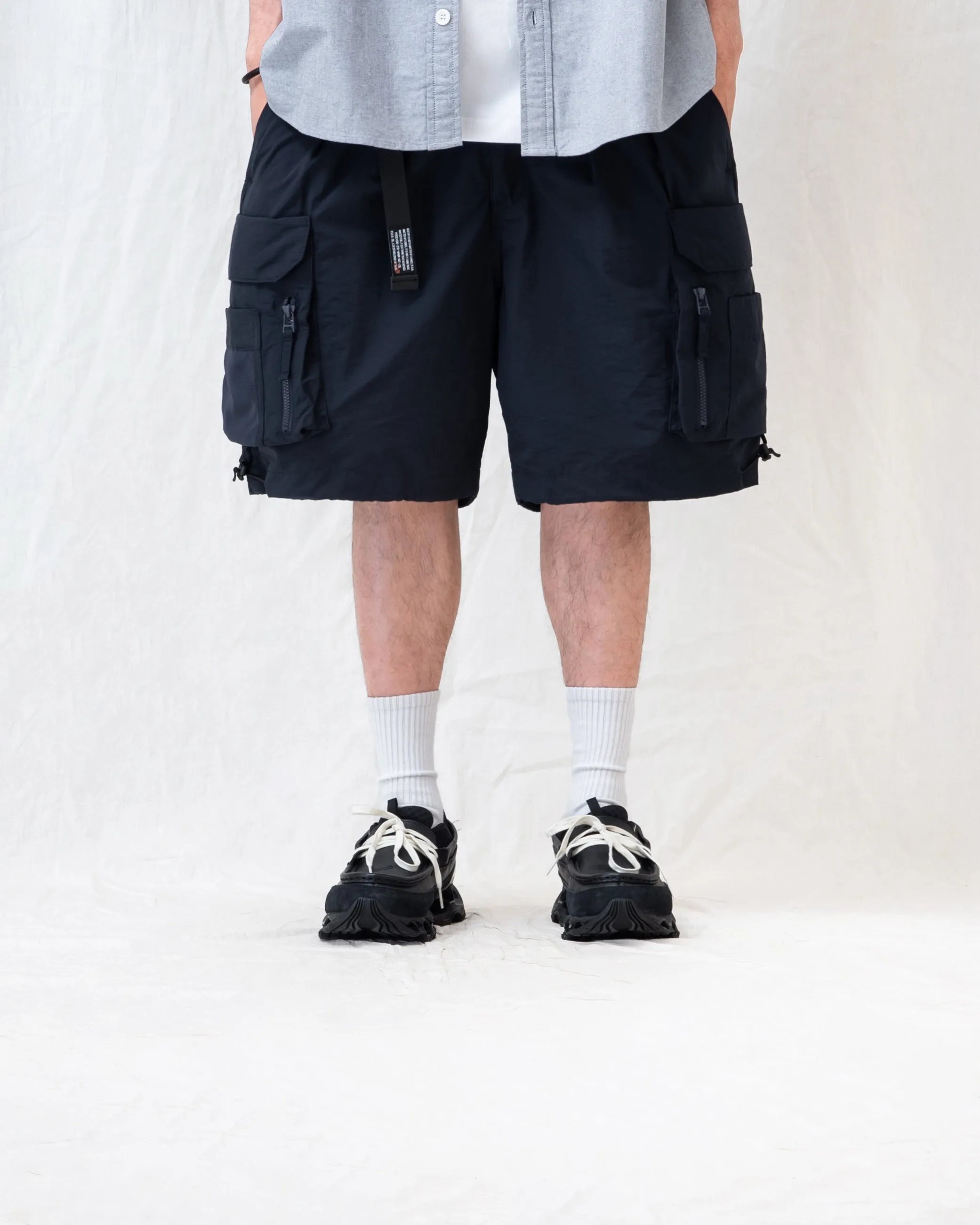 WATER-REPELLENT FUNCTIONAL CARGO SHORTS