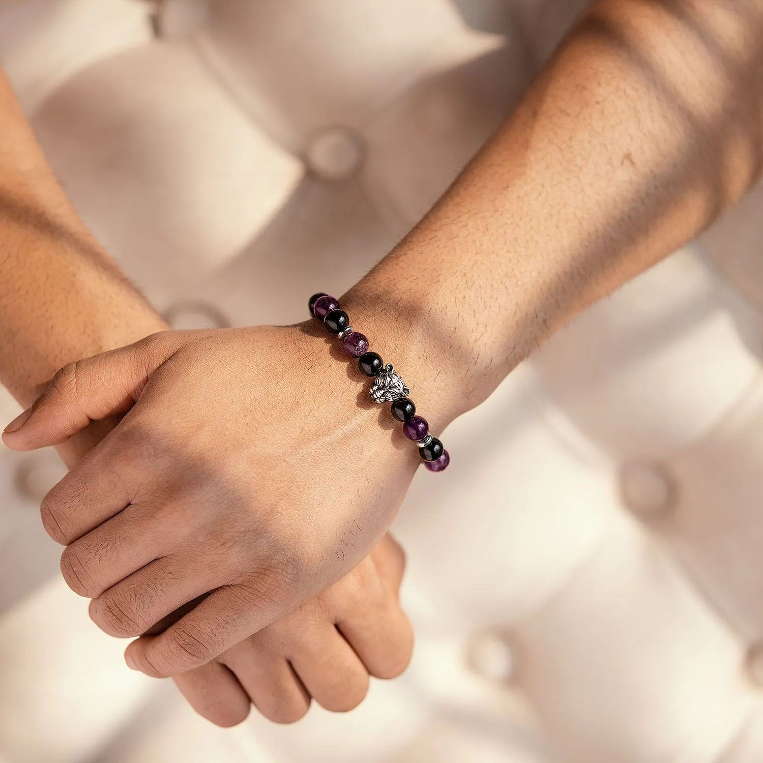Wellness Gloss Onyx and Amethyst Natural Stone Bracelet With Magsnap 2