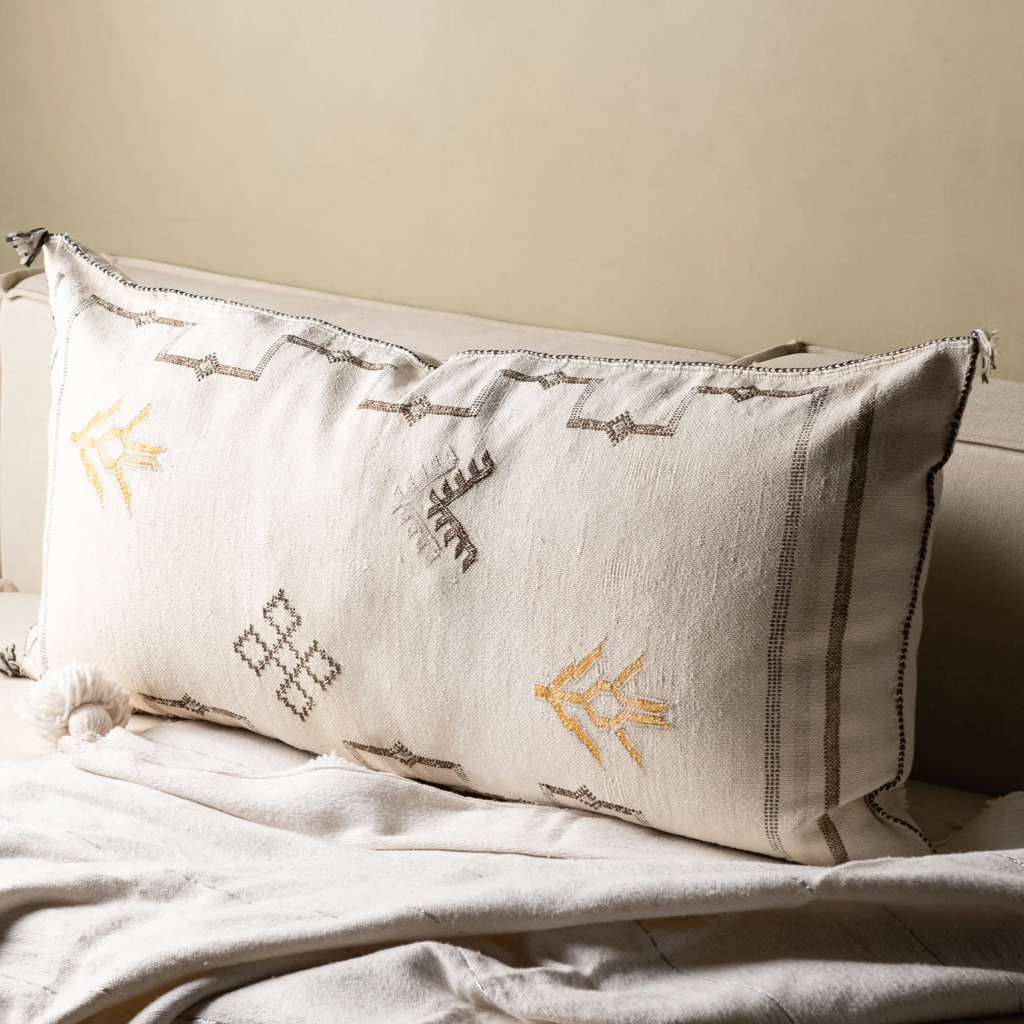 White Cactus silk pillow cover