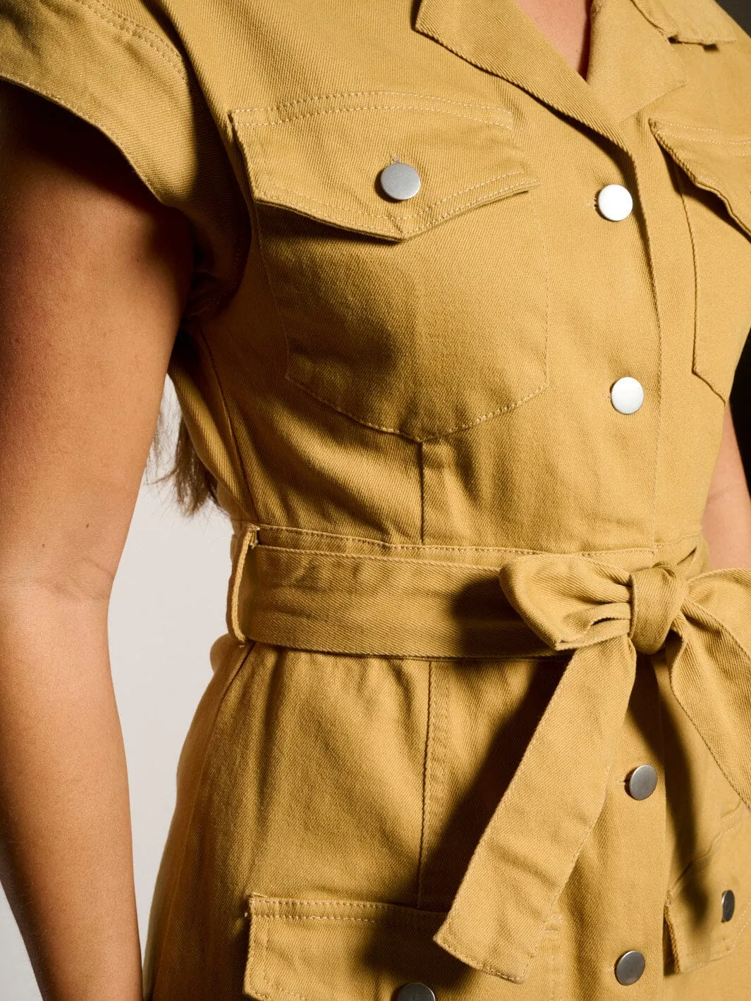 WOMEN'S SHORT SLEEVE BUTTON UP SELF TIE POCKETS MINI DRESS
