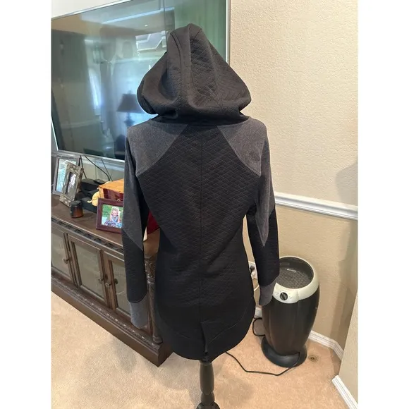 Women’s The North Face Long Line Jacket. Size Small